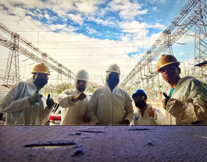 Equipo profesional de mantenimiento e instalaciones de Gallardía