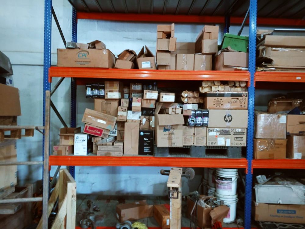 Equipo profesional de mantenimiento e instalaciones de Gallardía